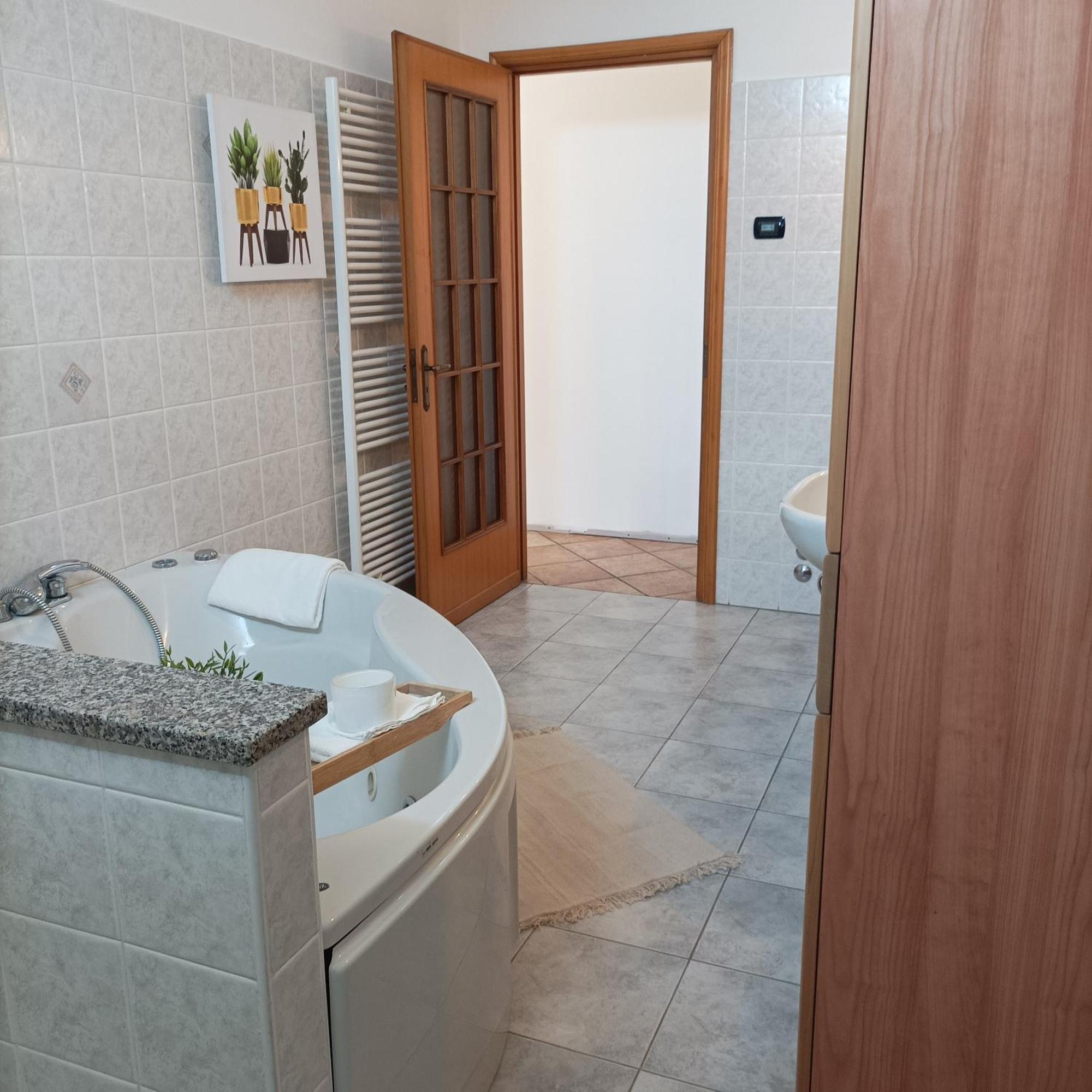 Alice Castello Quick Home Garden Apt מראה חיצוני תמונה